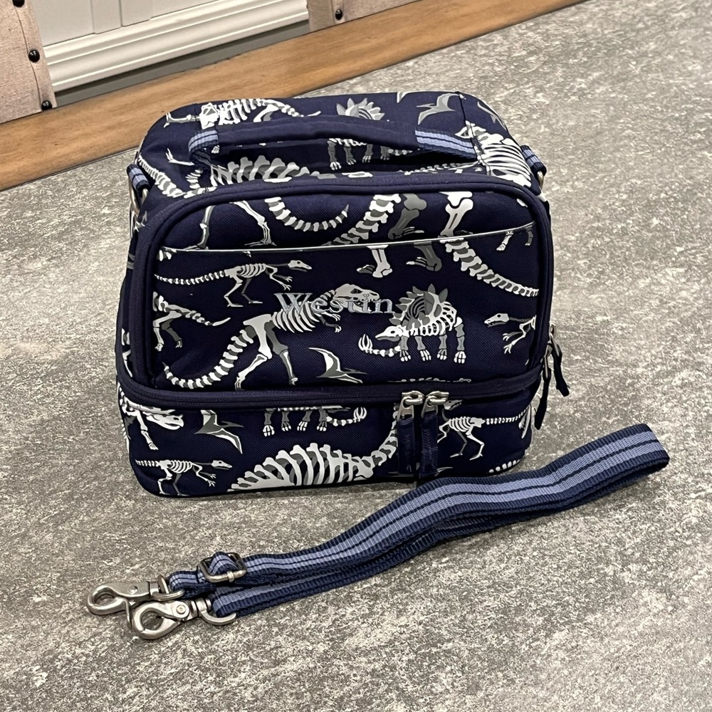 PBK Mackenzie Navy Dinosaur Bones Glow-in-the-Dark Dual Compartment Lunchbox - Picture 10 of 10